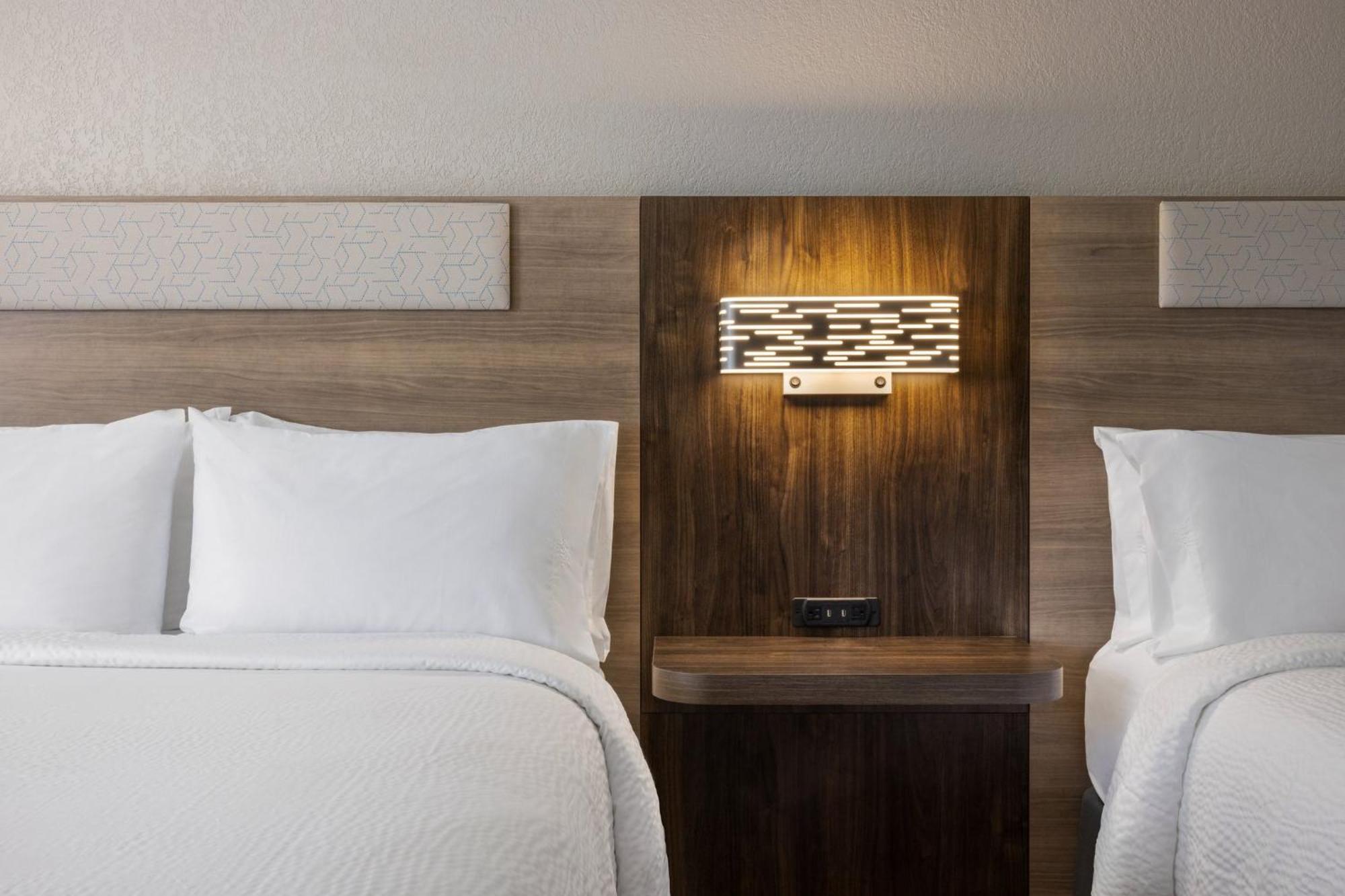 Holiday Inn Express Hotel & Suites Indianapolis W - Airport Area By Ihg Ngoại thất bức ảnh