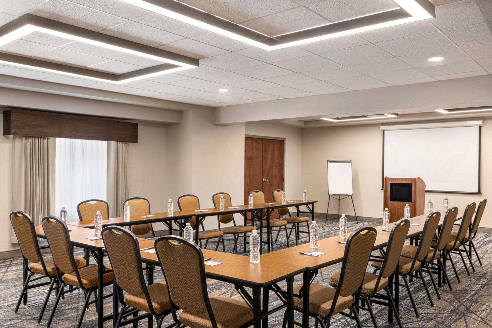 Holiday Inn Express Hotel & Suites Indianapolis W - Airport Area By Ihg Ngoại thất bức ảnh