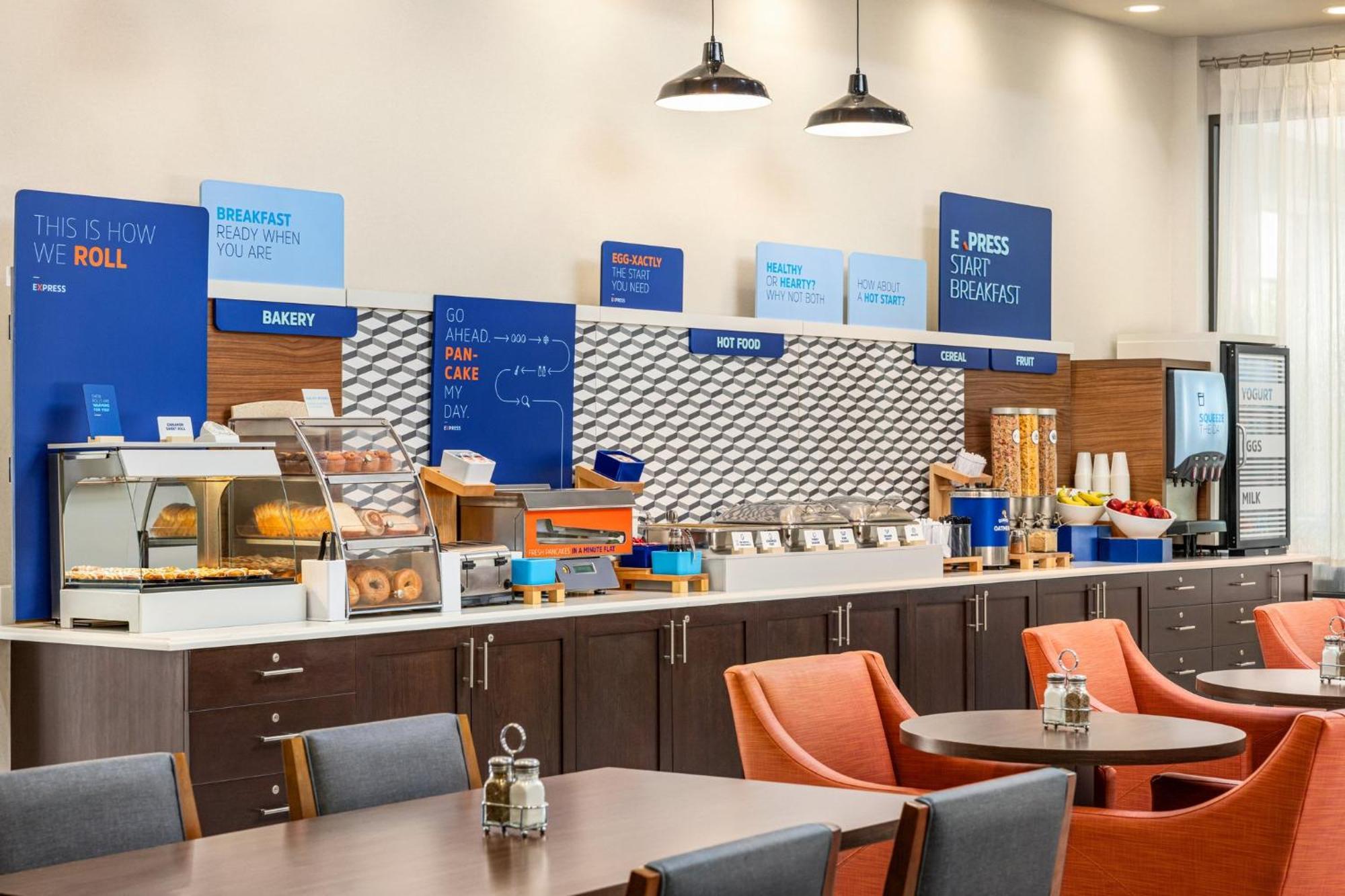 Holiday Inn Express Hotel & Suites Indianapolis W - Airport Area By Ihg Ngoại thất bức ảnh